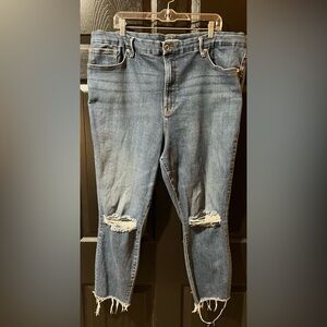 Good American Good Icon Diatressed Jeans